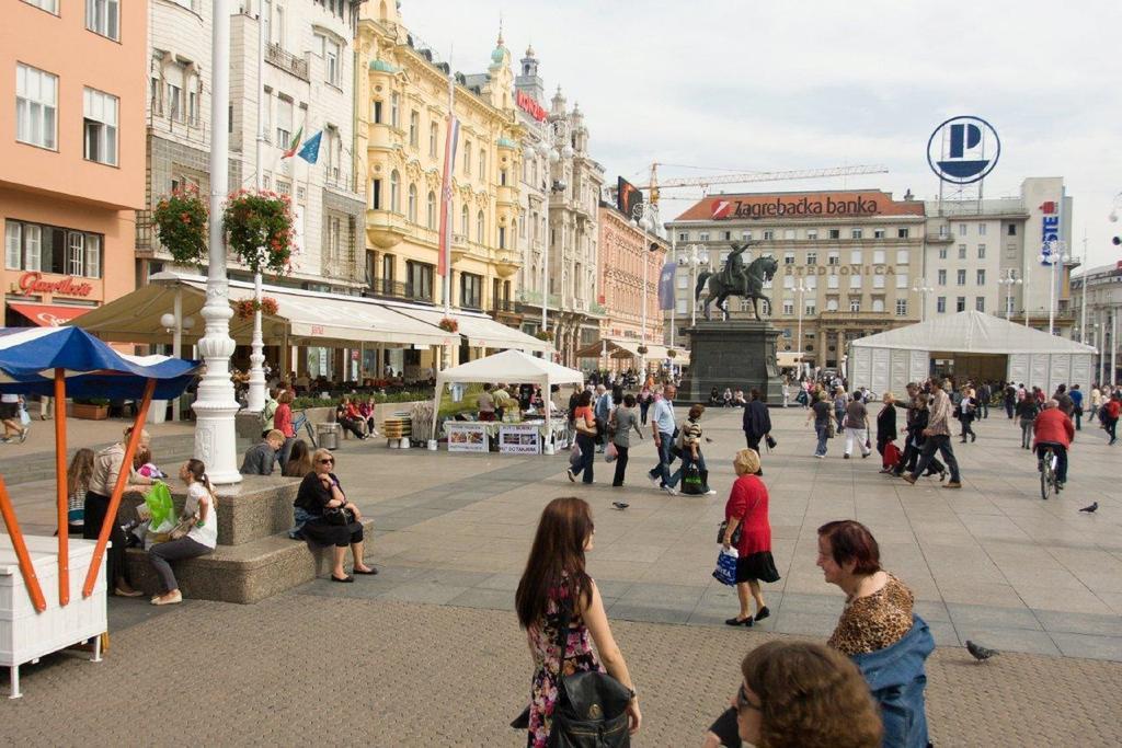 Main Square Apartment Zágráb Szoba fotó